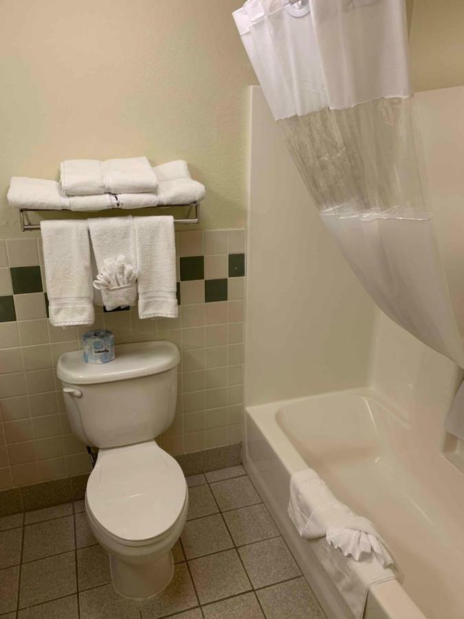 Americinn By Wyndham Cody Bagian luar foto